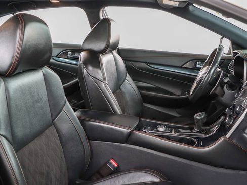 Used 2023 Nissan Maxima SR w/ Sport Mat Group FWD image 28