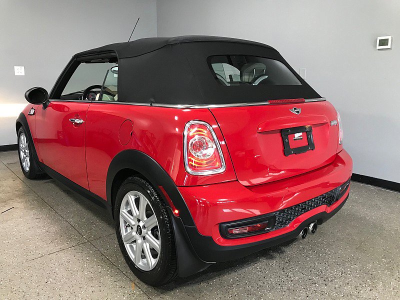 Used 2013 MINI Cooper S w/ Technology Pkg 2 FWD image 10