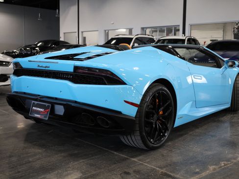 Used 2017 Lamborghini Huracan LP 610-4 image 8