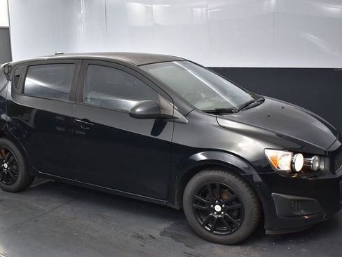 Used 2012 Chevrolet Sonic LS FWD image 1