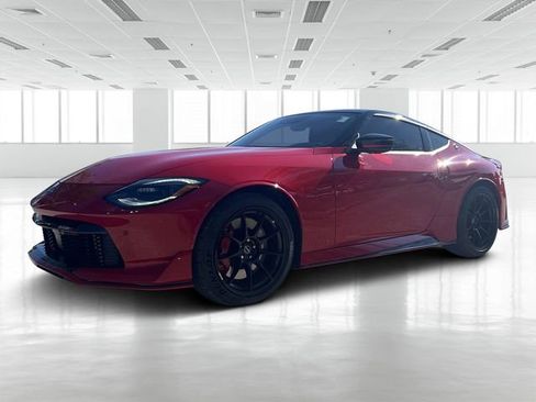 Used 2025 Nissan Z NISMO w/ Floor Mat Package image 8