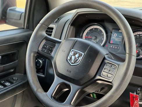 Used 2018 RAM 1500 Express image 15