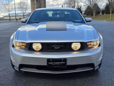 Used 2010 Ford Mustang GT Premium image 3