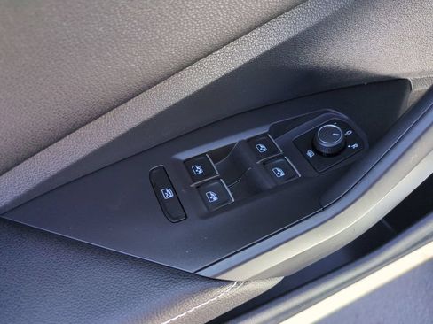 Used 2025 Volkswagen Jetta Sport FWD image 13