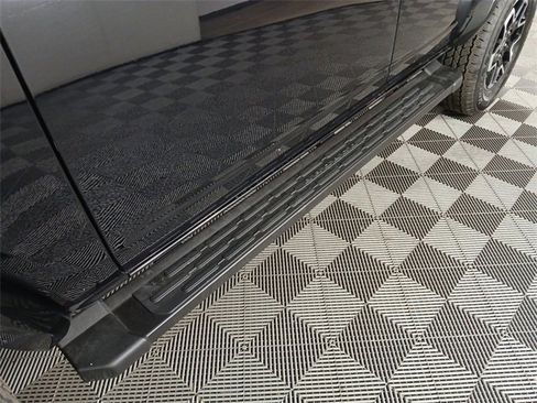 Certified 2024 Ford Bronco Outer Banks image 9