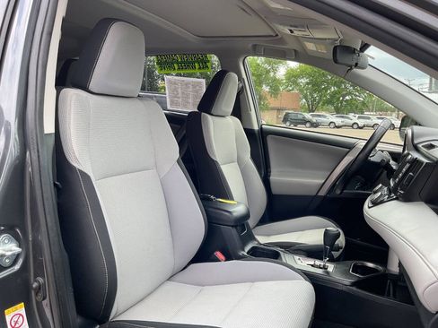 Used 2018 Toyota RAV4 XLE w/ Convenience Package AWD/4WD image 42