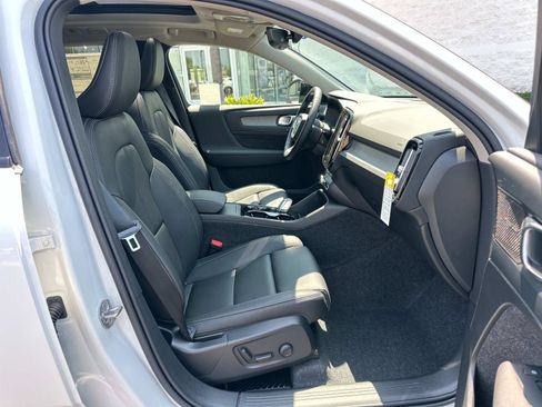 Used 2026 Volvo XC40 B5 Ultra w/ Climate Package AWD/4WD image 20