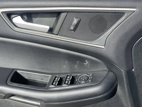 Used 2022 Ford Edge SEL w/ Cargo Accessory Package image 23