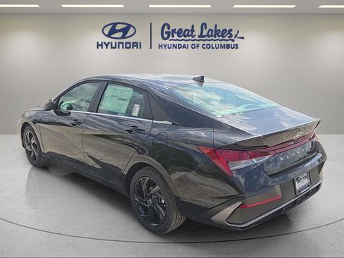 New 2026 Hyundai Elantra SEL Sport Premium w/ Cargo Package FWD image 7