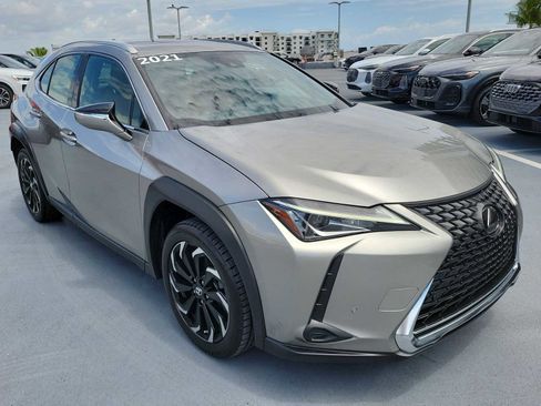 Used 2021 Lexus UX 200 w/ Accessory Package (Z1) FWD image 8