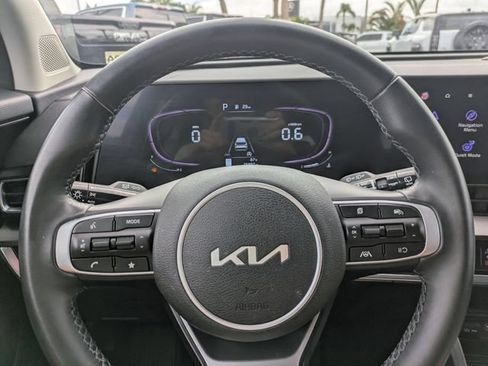 Used 2023 Kia Sportage EX FWD image 28