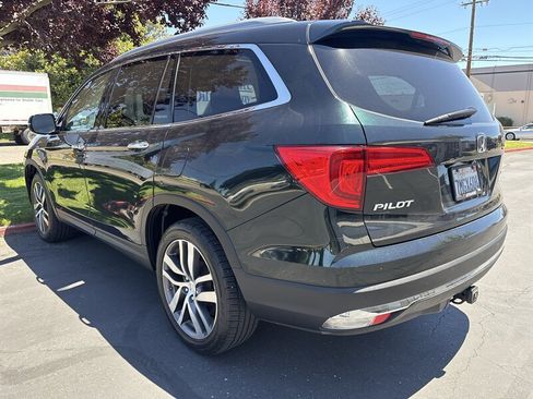 Used 2016 Honda Pilot Touring image 9