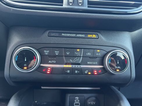 Used 2024 Ford Escape ST-Line image 21