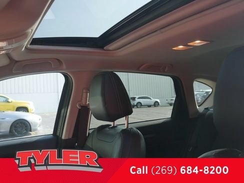 Used 2025 MAZDA CX-5 AWD 2.5 S w/ Preferred Package image 39