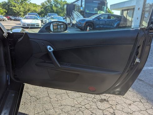 Used 2005 Chevrolet Corvette Coupe w/ Preferred Equipment Group image 23