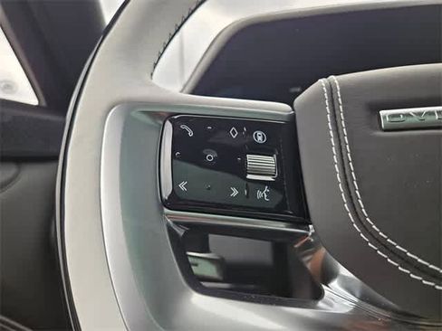 Used 2025 Land Rover Range Rover Long Wheelbase Autobiography image 28