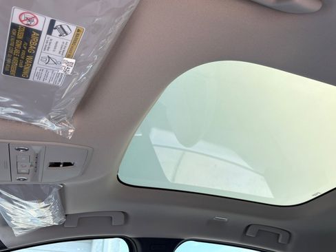 New 2026 Nissan Leaf Platinum+ w/ Cargo Package (Platinum+) image 22