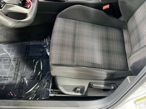 Used 2024 Volkswagen GTI SE image 19