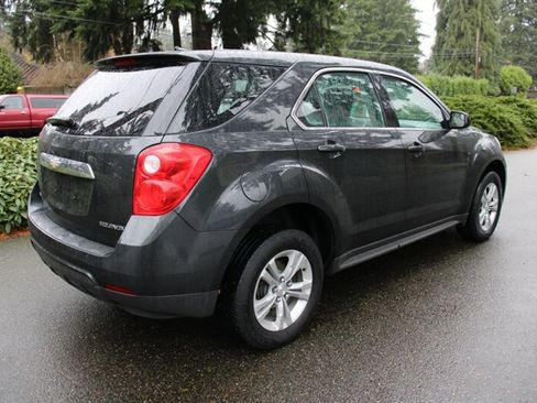Used 2014 Chevrolet Equinox LS image 3