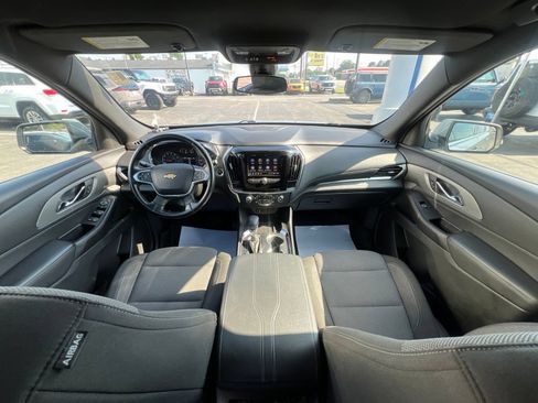 Used 2023 Chevrolet Traverse LT w/ LPO, Floor Liner Package AWD/4WD image 45
