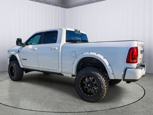 New 2026 RAM 2500 Laramie AWD/4WD image 5