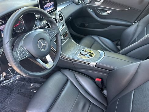 Used 2017 Mercedes-Benz C 300 Sedan image 4