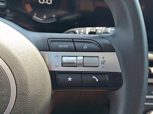 Used 2025 Hyundai Tucson SE AWD/4WD image 21