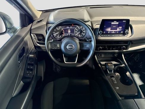 Used 2024 Nissan Rogue S FWD image 20