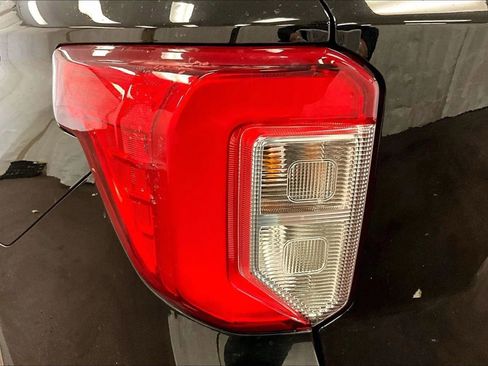 Certified 2023 Ford Explorer XLT w/ Equipment Group 202A image 29