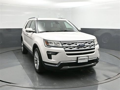 Used 2018 Ford Explorer Limited w/ Equipment Group 301A image 22