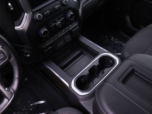 Used 2020 Chevrolet Silverado 1500 LT Trail Boss image 17