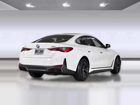 Certified 2023 BMW i4 eDrive35 RWD image 8