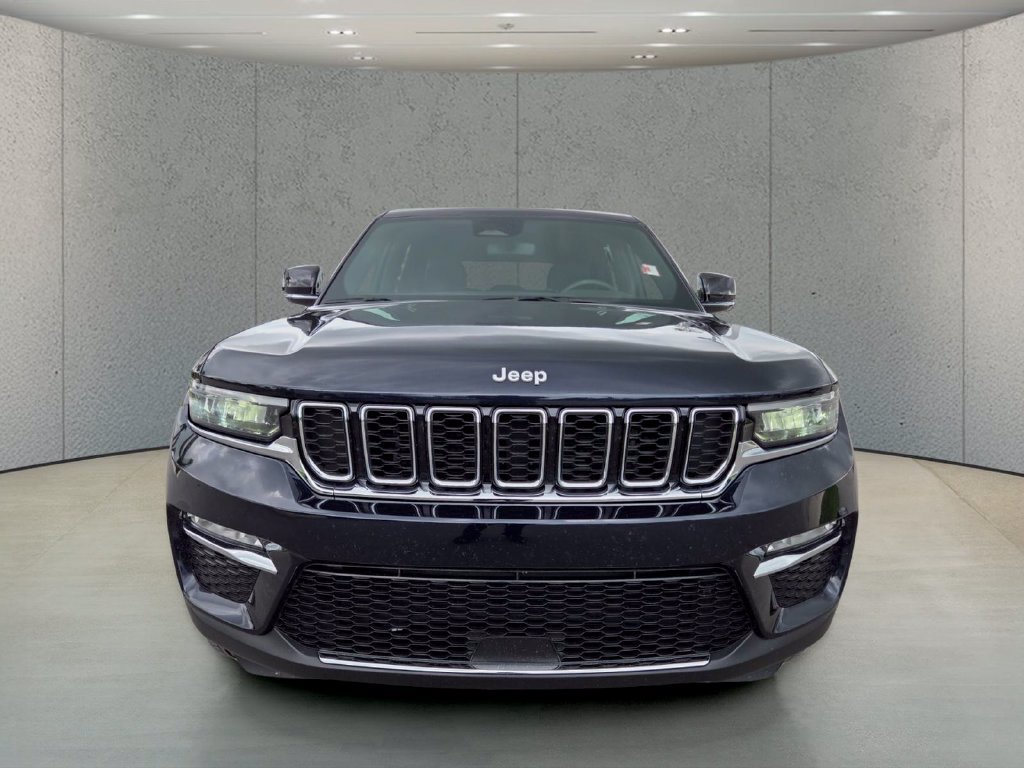 Used 2024 Jeep Grand Cherokee Limited AWD/4WD image 12