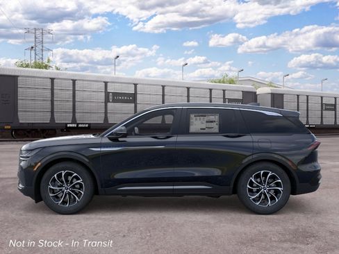 New 2026 Lincoln Nautilus Premier AWD/4WD image 27