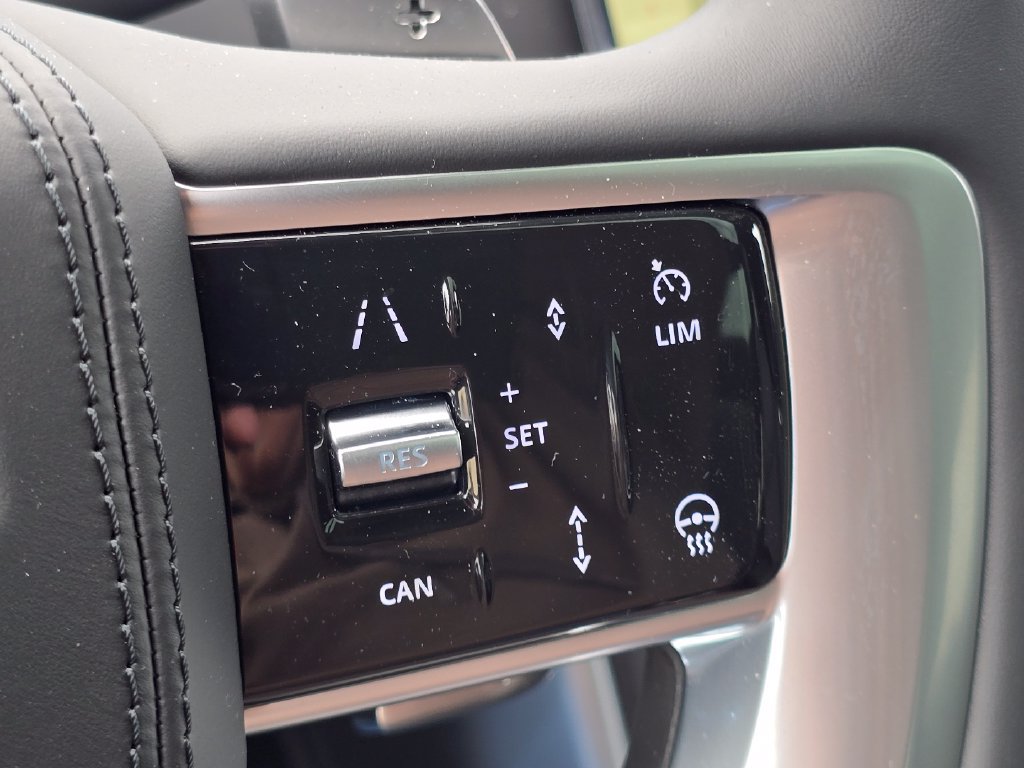 New 2026 Land Rover Range Rover Long Wheelbase SE AWD/4WD image 19