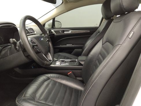 Used 2017 Ford Fusion SE w/ Fusion SE Technology Package FWD image 17