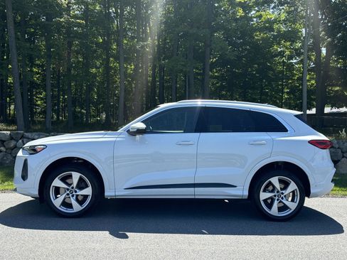 Used 2025 Audi Q5 Premium Plus w/ Premium Plus AWD/4WD image 13