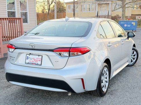 Used 2021 Toyota Corolla LE image 72
