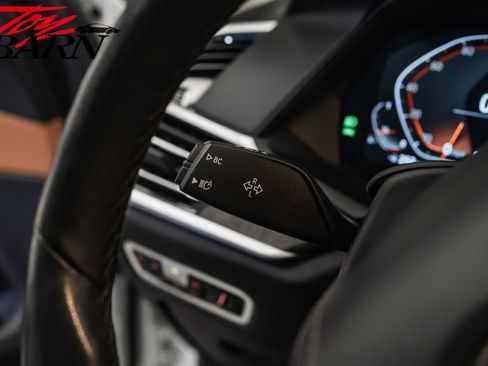 Used 2022 BMW X7 xDrive40i w/ Premium Package image 33