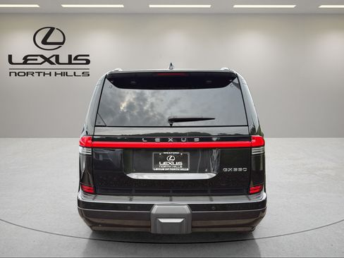 Certified 2025 Lexus GX 550 w/ Accessory Package (2T) AWD/4WD image 6