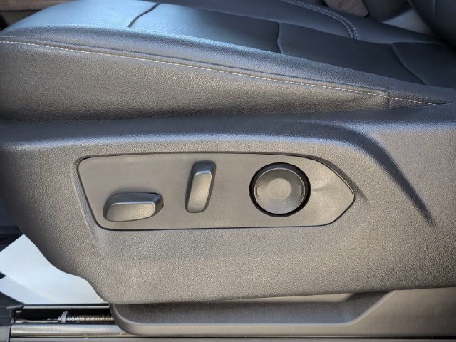 Used 2023 Chevrolet Silverado 1500 LTZ AWD/4WD image 21