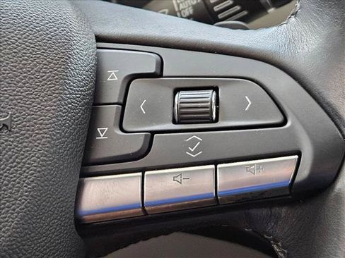 Used 2021 Cadillac XT4 Premium Luxury FWD image 10
