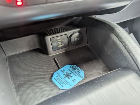 Used 2025 Ford Escape ST-Line Select image 28