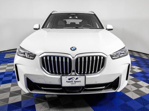 Used 2025 BMW X5 xDrive40i AWD/4WD image 2
