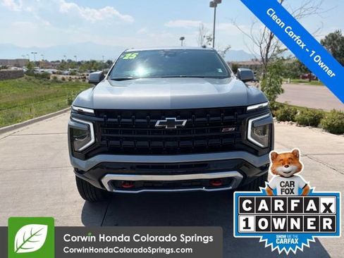 Used 2025 Chevrolet Suburban Z71 AWD/4WD image 2