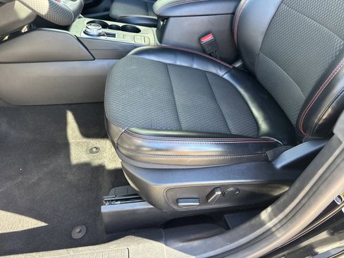 Used 2023 Ford Escape ST-Line image 15