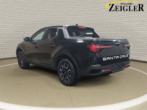 Used 2023 Hyundai Santa Cruz SEL image 7