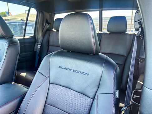 Used 2025 Honda Ridgeline Black Edition image 25
