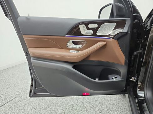 Certified 2026 Mercedes-Benz GLS 450 4MATIC image 12