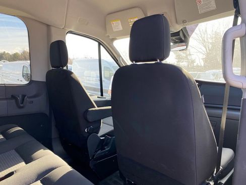 Used 2025 Ford Transit 350 XLT image 11